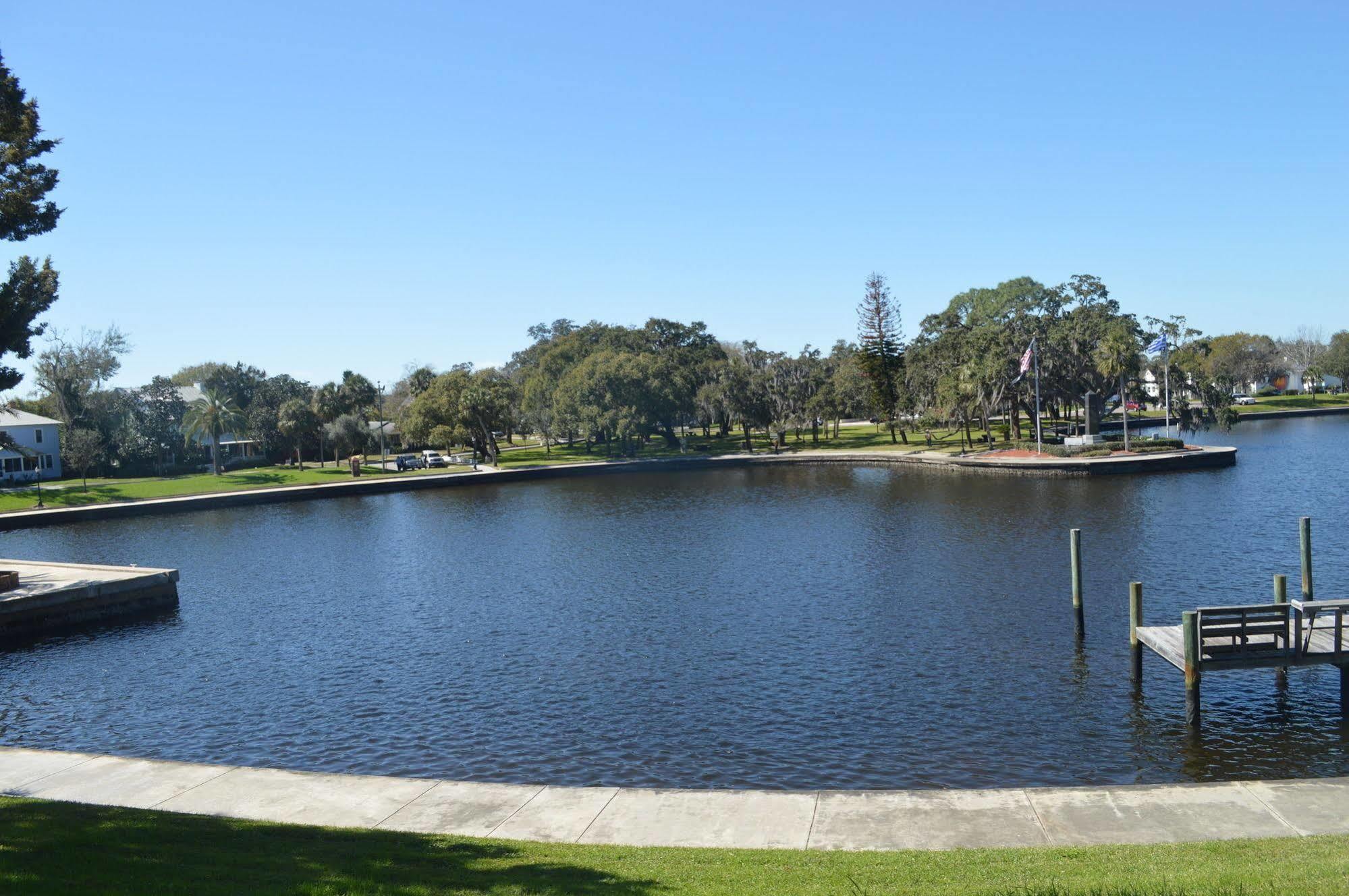 Tarpon Inn Tarpon Springs Luaran gambar
